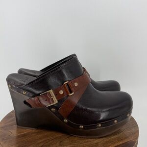 UGG Leather Shearling Wedge Clogs – Style 1003206